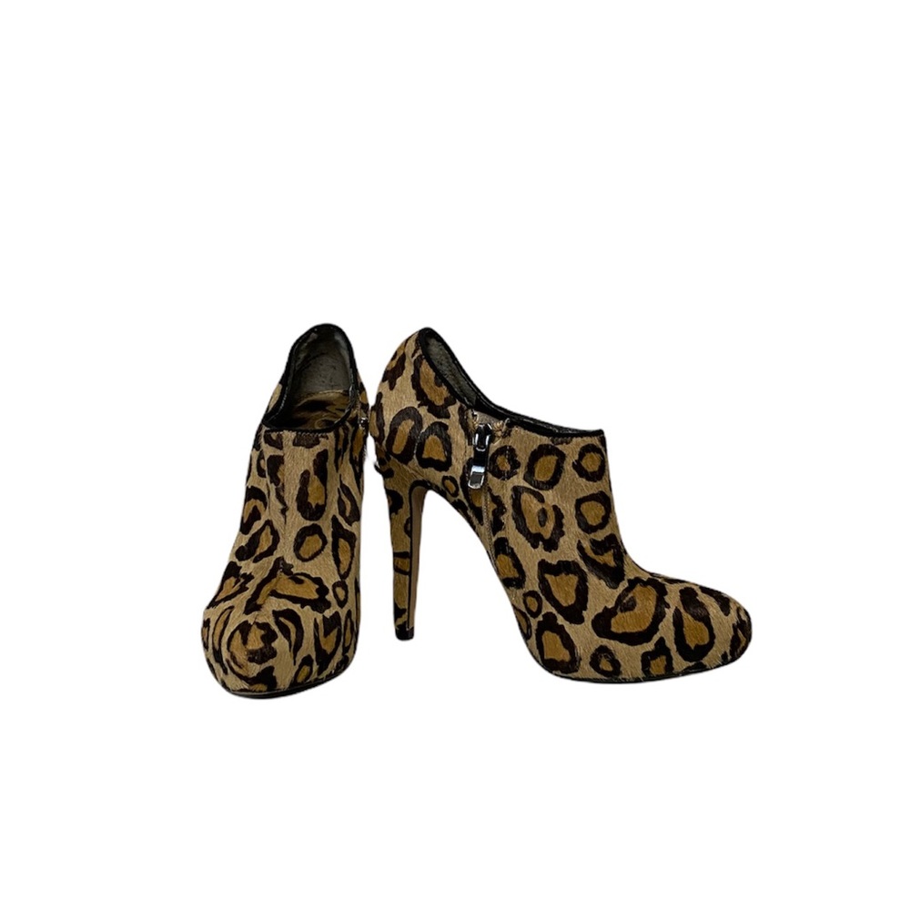 Sam Edelman Winter Y2K Prep Casual Chic Ria Leopard Animal Print Ankle Bootie